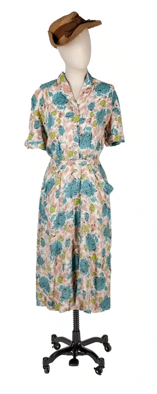 Foto von einem Damenkostüm von Lambert Hofer